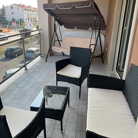 Rosa's House פוליקורו